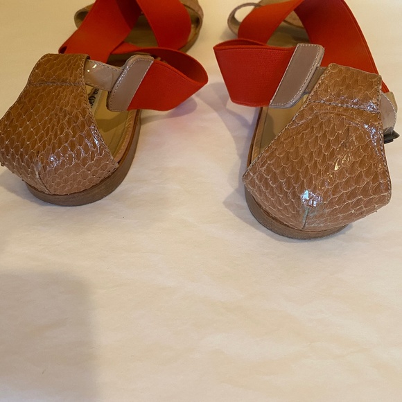 Manolo Blahnik Flat Orange Sandals - Picture 6 of 8